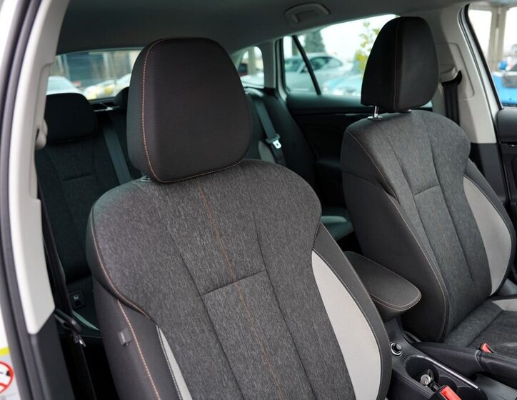 Škoda Scala Hatchback 1,6 l 85 kw