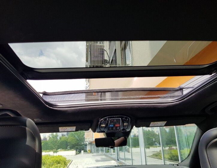 Jeep Grand Cherokee 16