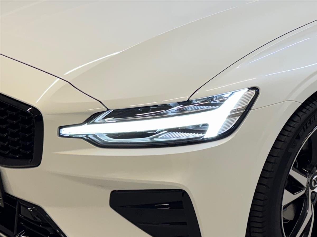 Volvo V60 Kombi 2,0 l 145 kw