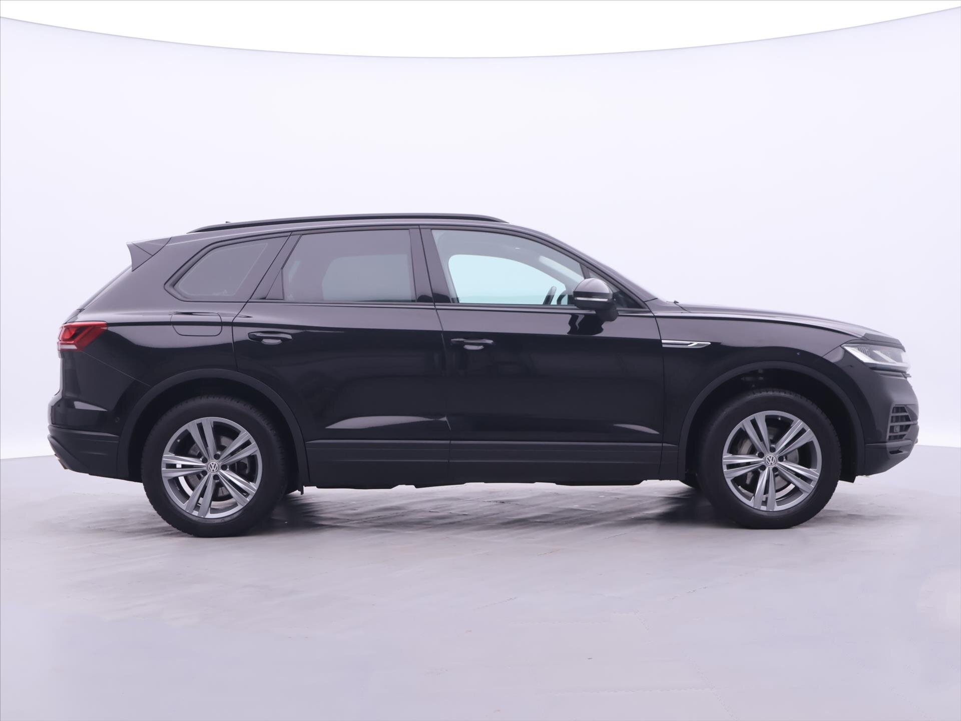 Volkswagen Touareg SUV / Terénní 3,0 l 170 kw
