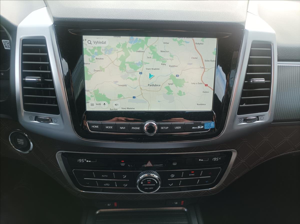 SsangYong Rexton SUV 2,2 l 148 kw