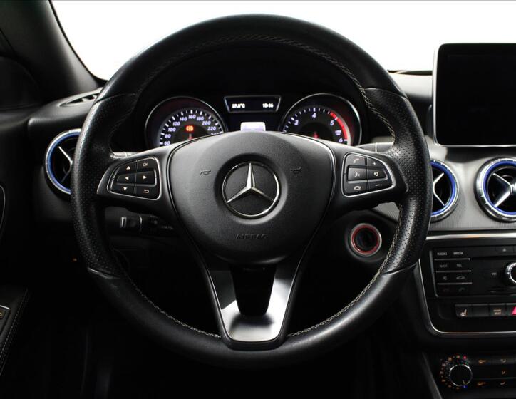 Mercedes-Benz CLA 16