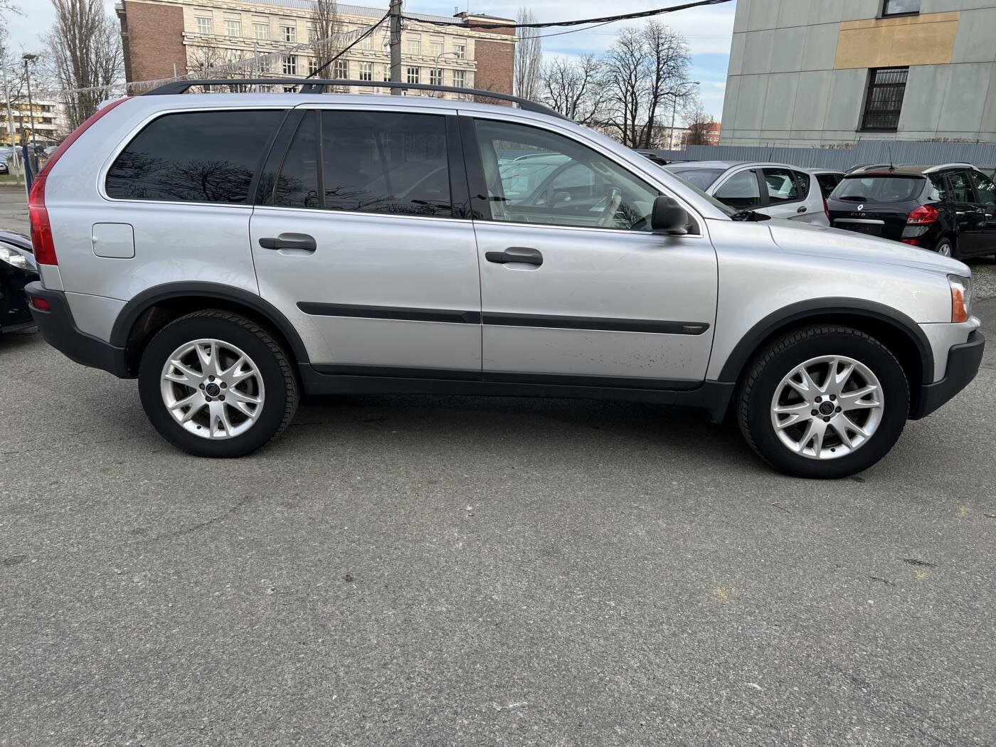 Volvo XC90 SUV / Terénní 2,4 l 120 kw