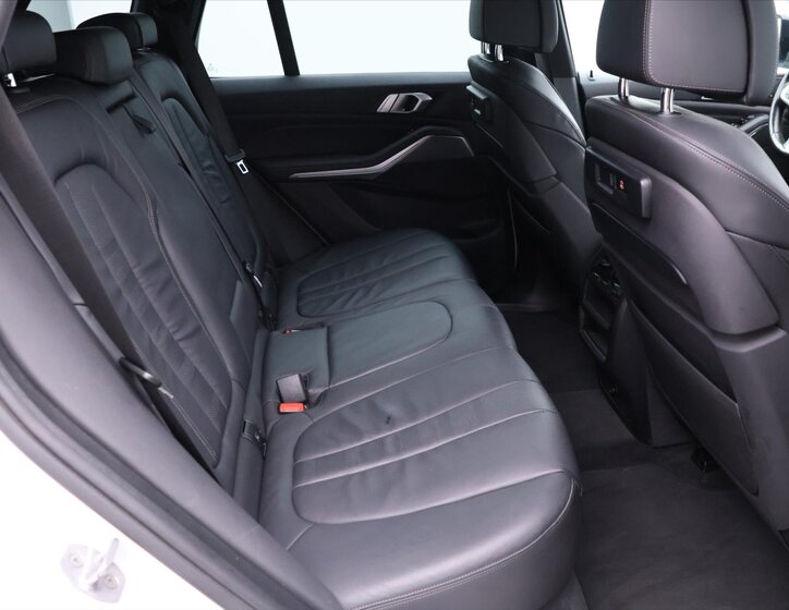 BMW X5 SUV / Terénní 3,0 l 195 kw