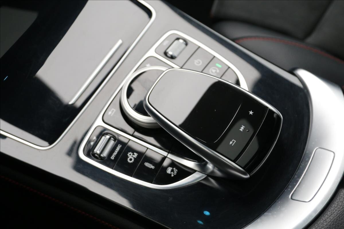 Mercedes-Benz GLC SUV / Terénní 3,0 l 270 kw