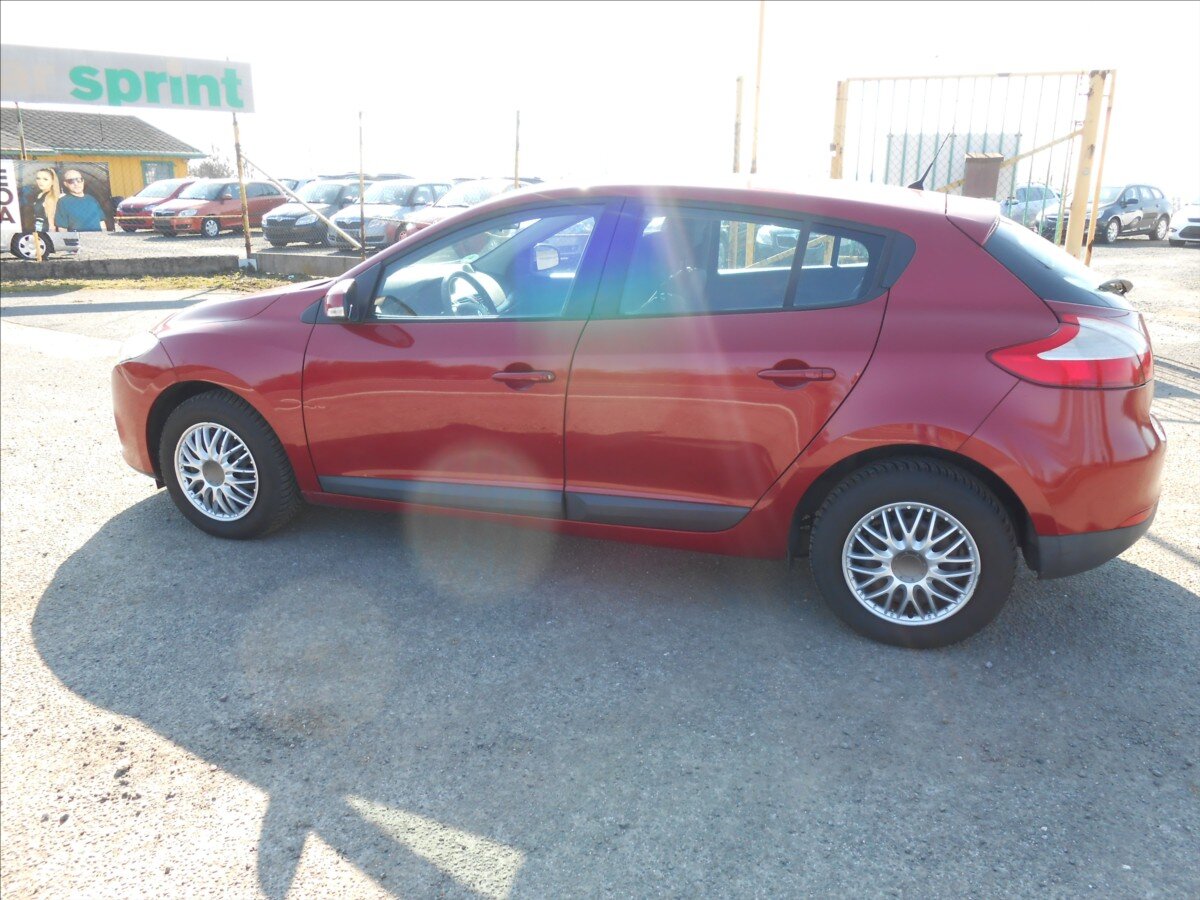 Renault Mégane Hatchback 1,6 l 74 kw