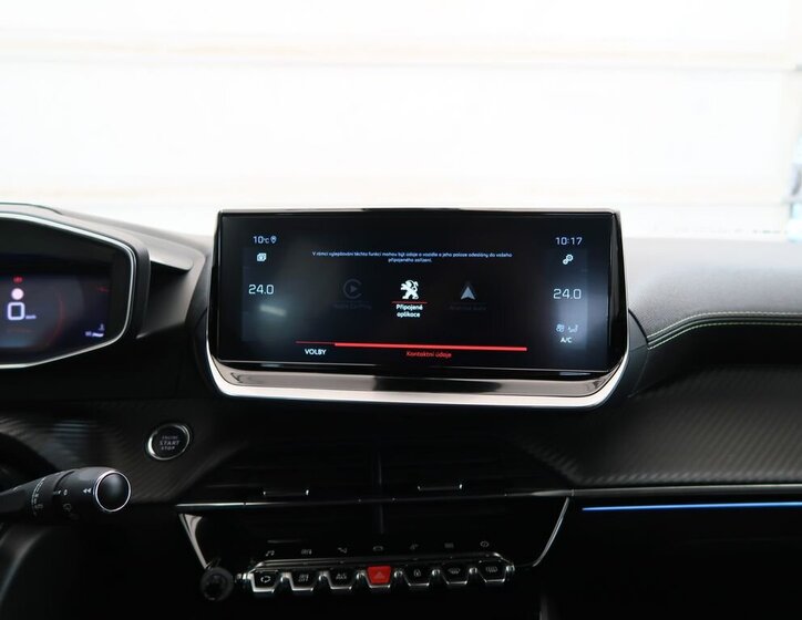 Peugeot 2008 SUV 1,2 l 96 kw