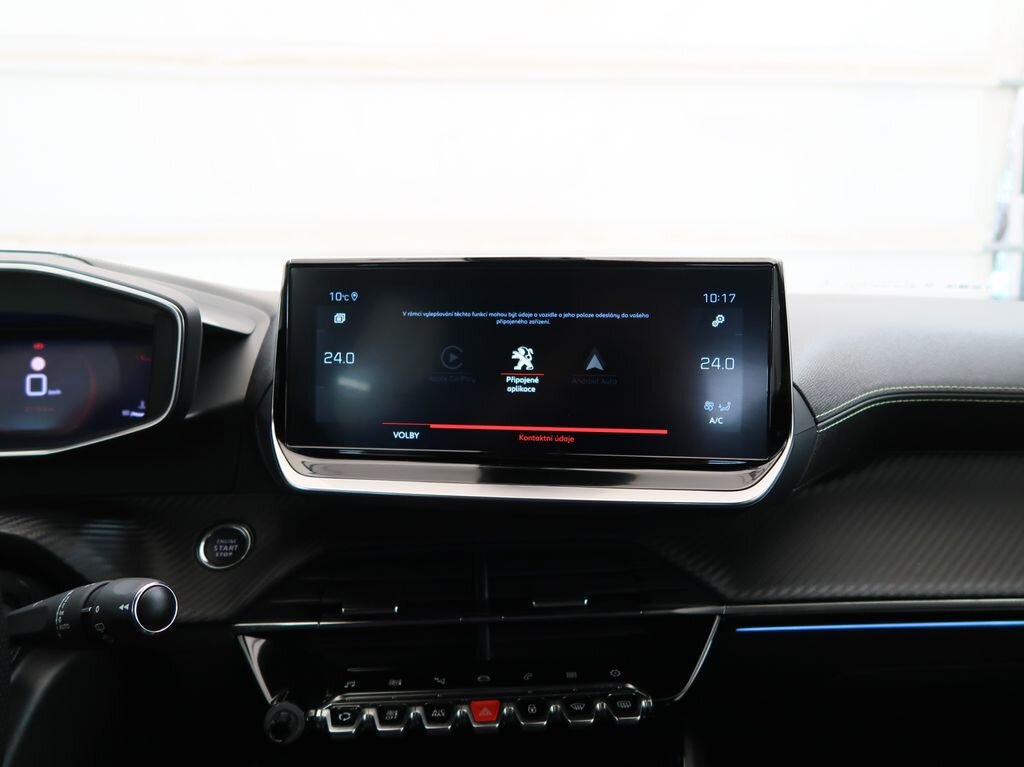 Peugeot 2008 SUV 1,2 l 96 kw