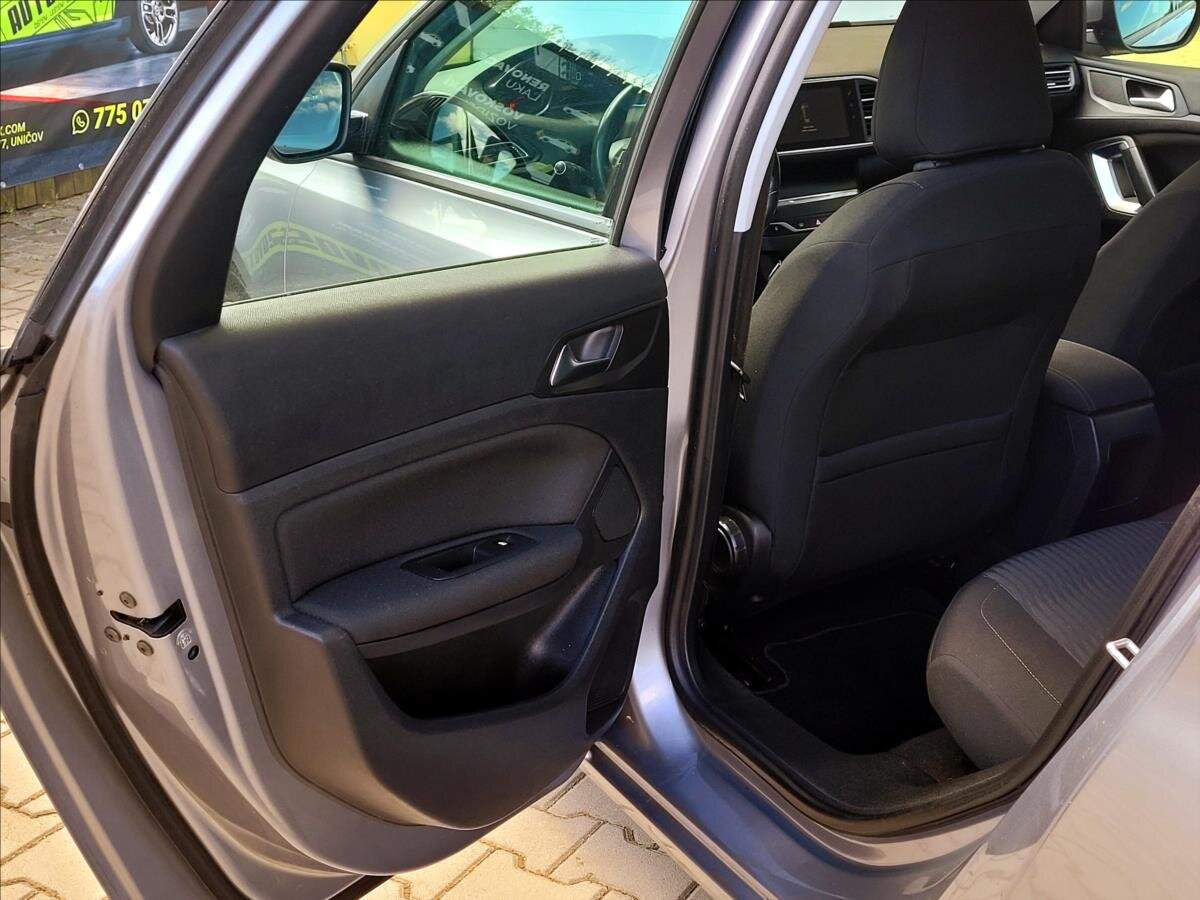 Peugeot 308 Kombi 1,2 l 96 kw