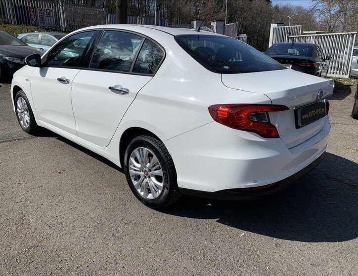 Fiat Tipo Sedan / Limuzína 1,4 l 70 kw