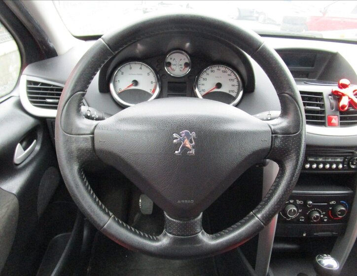 Peugeot 207 Kombi 1,4 l 54 kw