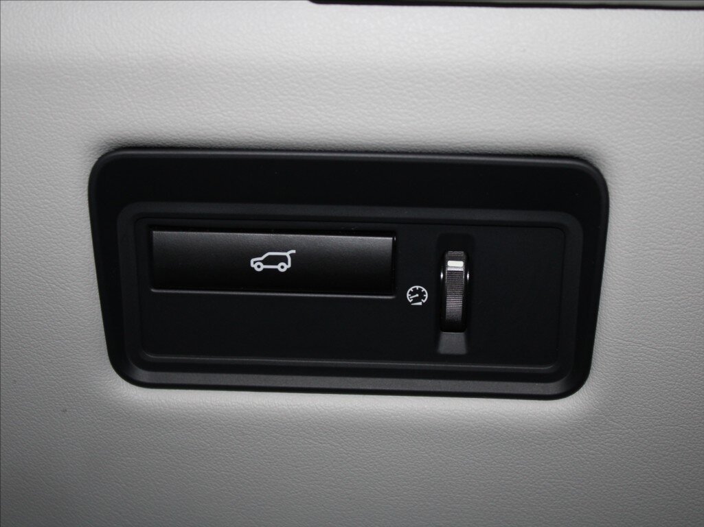 Land Rover Range Rover SUV / Terénní 3,0 l 190 kw