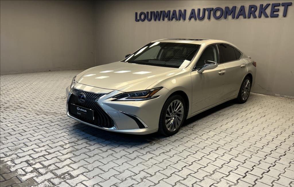 Lexus ES 300h Sedan 2,5 l 160 kw