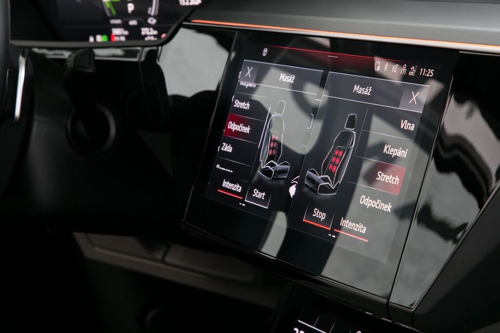 Audi e-tron SUV 0,0 300 kw