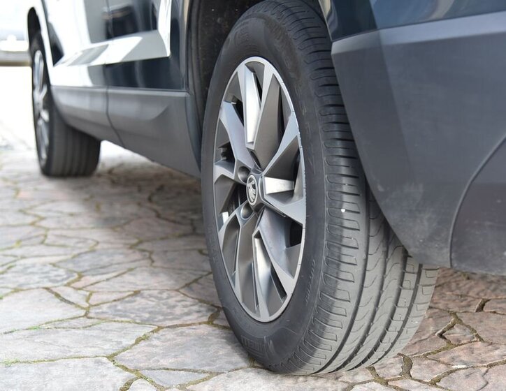 Škoda Karoq SUV / Terénní 2,0 l 85 kw