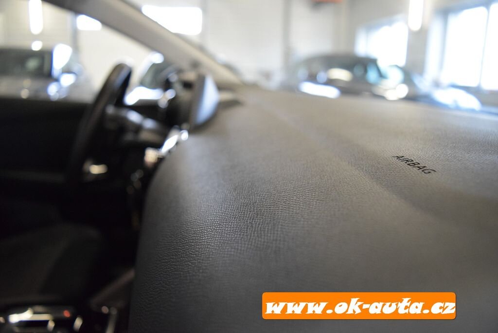 Citroën C4 X Liftback 1,2 l 96 kw