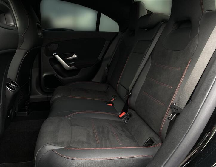 Mercedes-Benz CLA 11