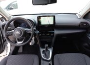 Toyota Yaris Cross CUV / Crossover 1,5 l 68 kw