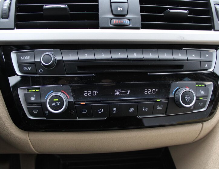 BMW Řada 3 Kombi 2,0 l 120 kw