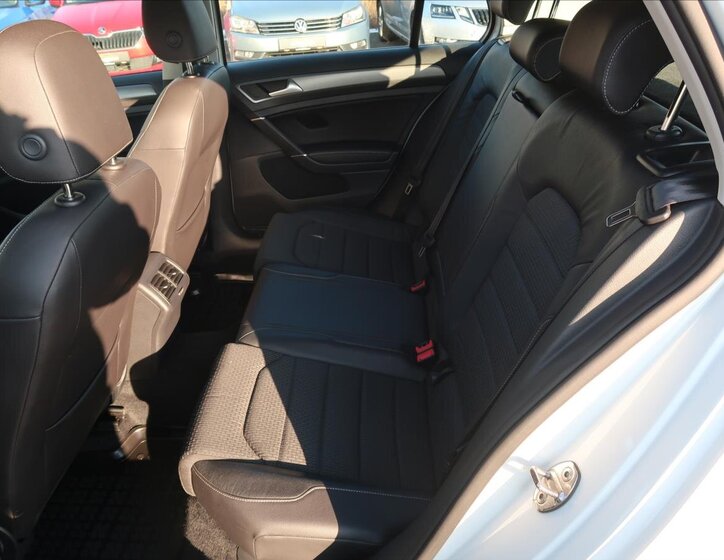 Volkswagen Golf Kombi 1,2 l 81 kw