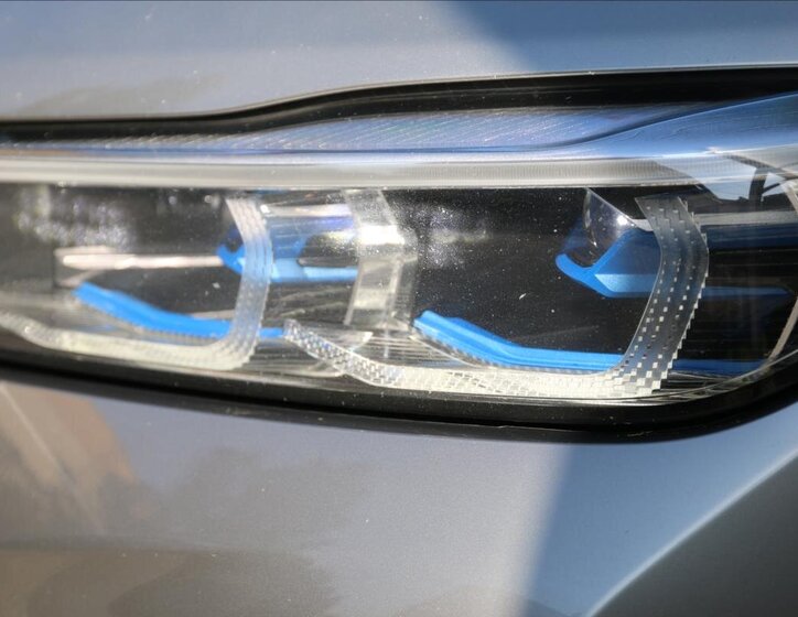 BMW Řada 7 Sedan / Limuzína 3,0 l 294 kw