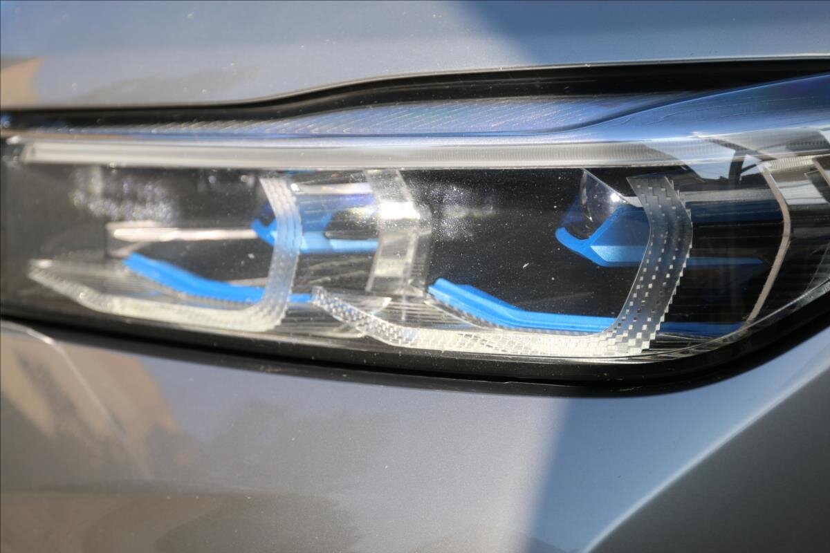 BMW Řada 7 Sedan / Limuzína 3,0 l 294 kw