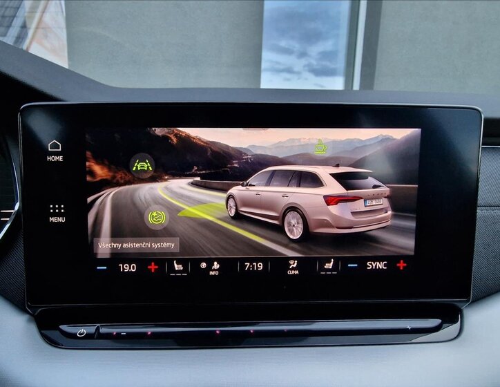 Škoda Octavia Kombi 2,0 l 85 kw