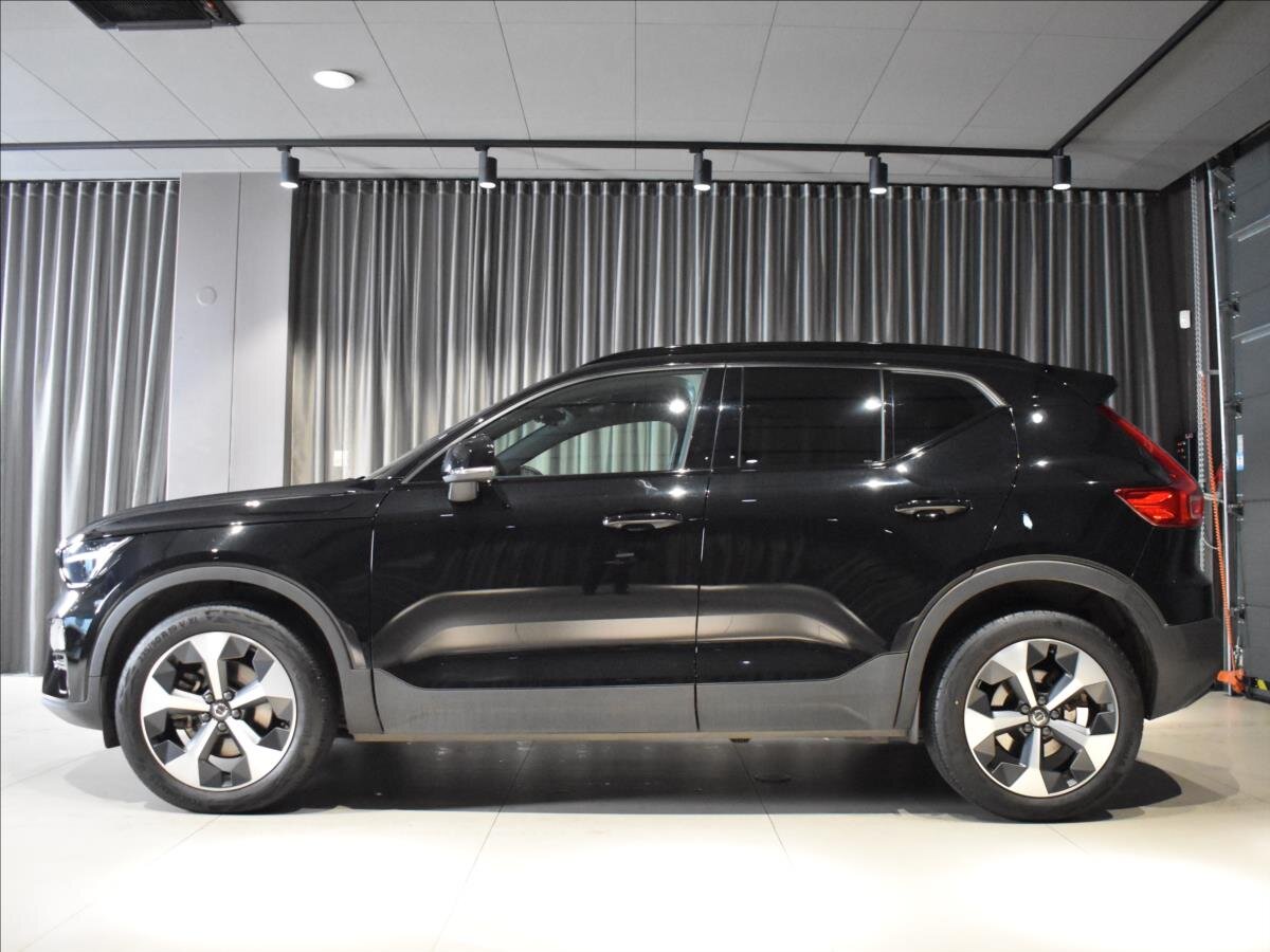 Volvo XC40 SUV 2,0 l 120 kw