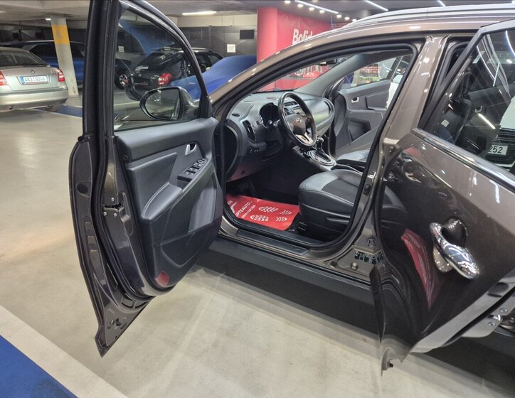 KIA Sportage SUV / Terénní 2,0 l 120 kw