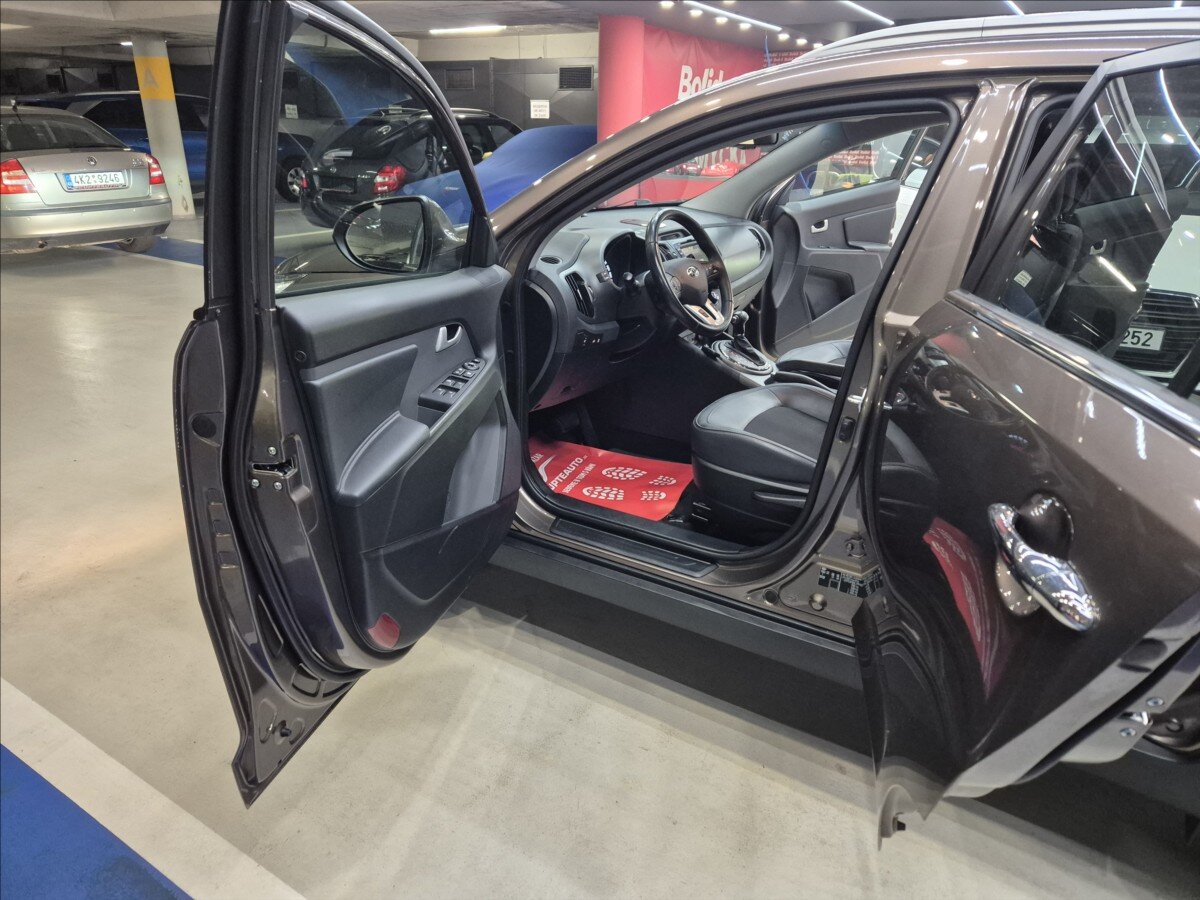 KIA Sportage SUV / Terénní 2,0 l 120 kw