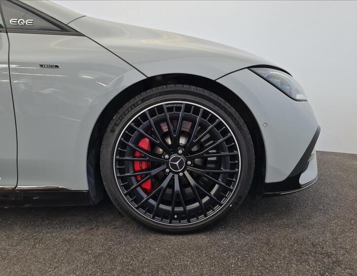 Mercedes-Benz EQE 15
