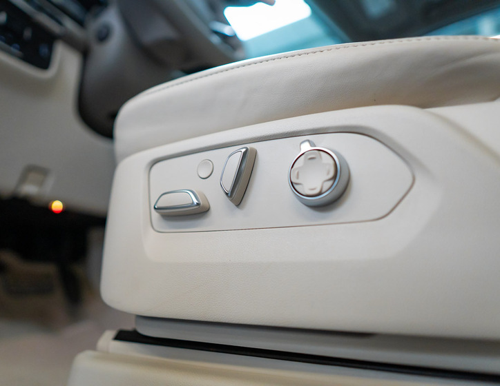 Cadillac Escalade 19