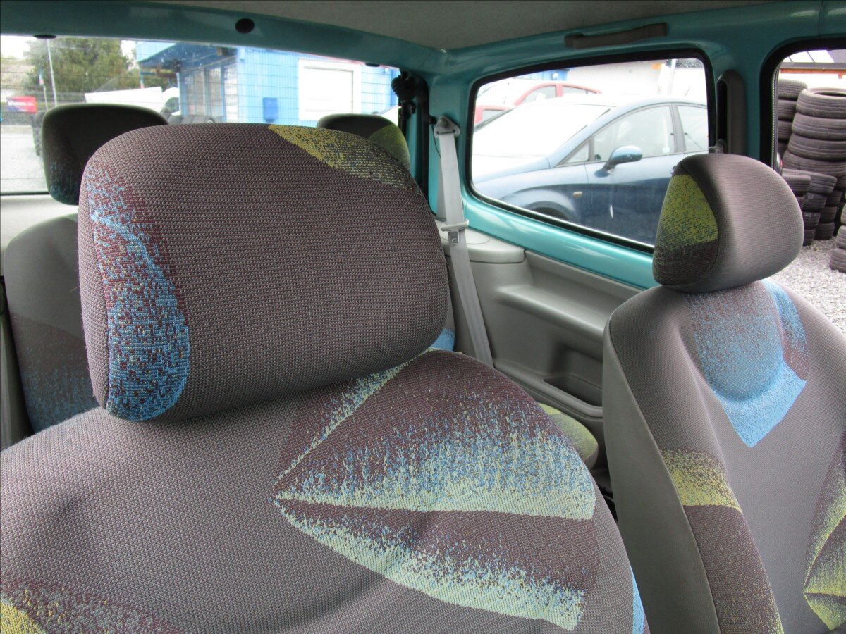 Renault Twingo Hatchback 1,1 l 43 kw