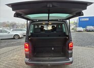 Volkswagen Multivan 12