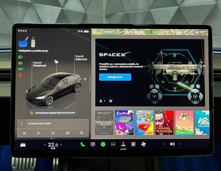 Tesla Model 3 Sedan 0,0 341 kw