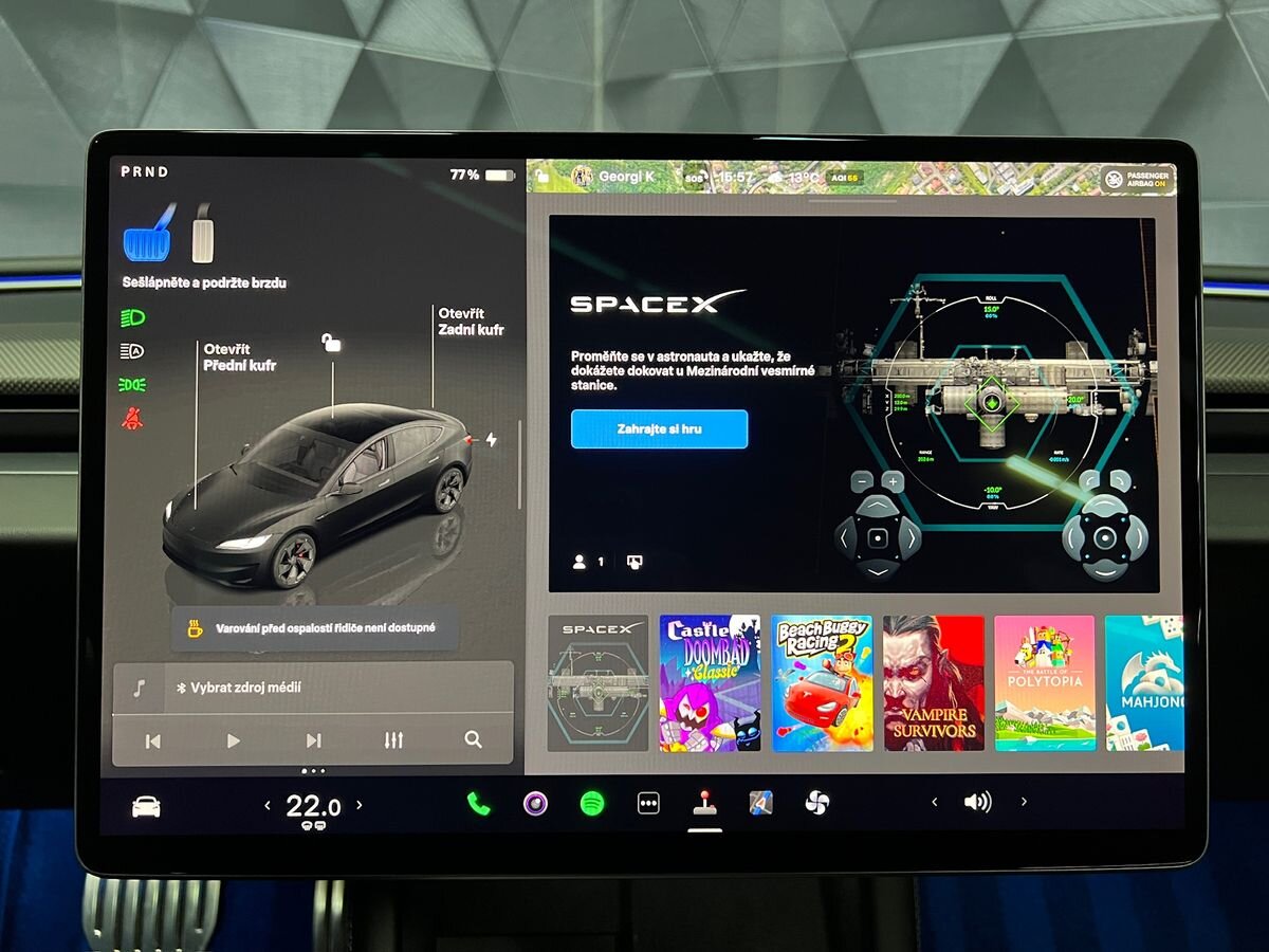 Tesla Model 3 Sedan 0,0 341 kw