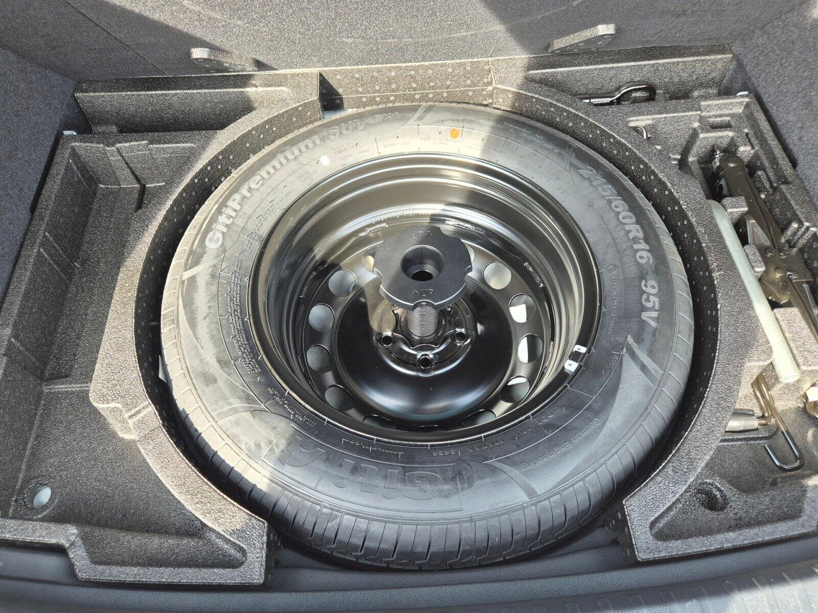 Škoda Karoq SUV / Terénní 1,5 l 110 kw