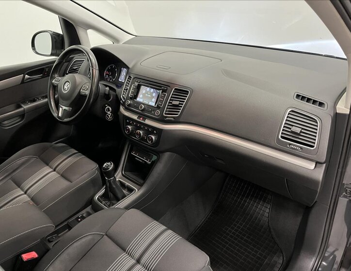 Volkswagen Sharan 22