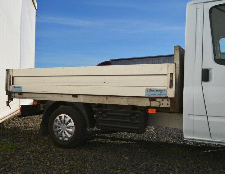 Ford Transit Valník 2,2 l 63 kw