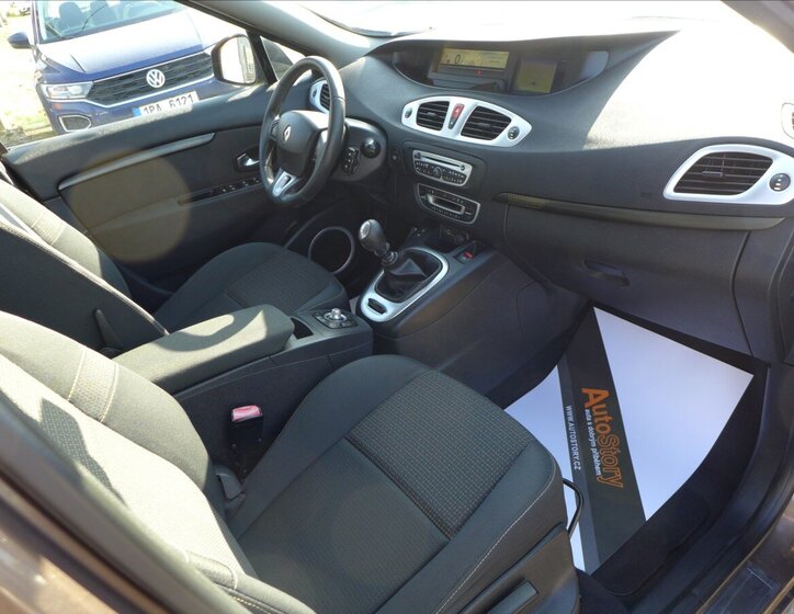 Renault Scénic Kombi 1,9 l 96 kw