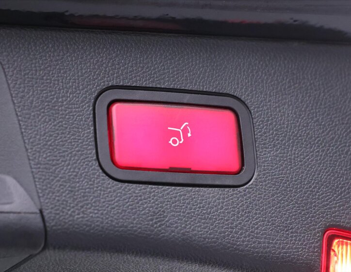 Mercedes-Benz Třídy E Kombi 3,0 l 170 kw