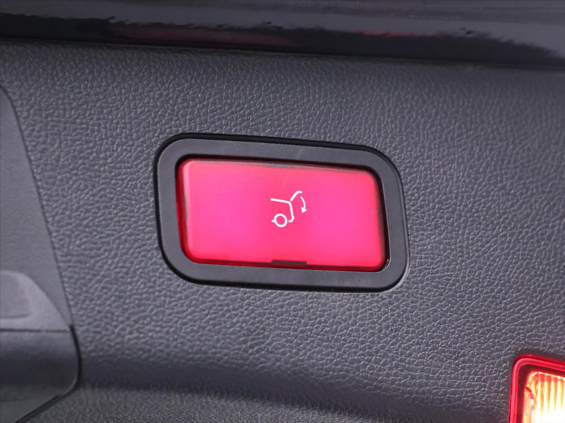 Mercedes-Benz Třídy E Kombi 3,0 l 170 kw