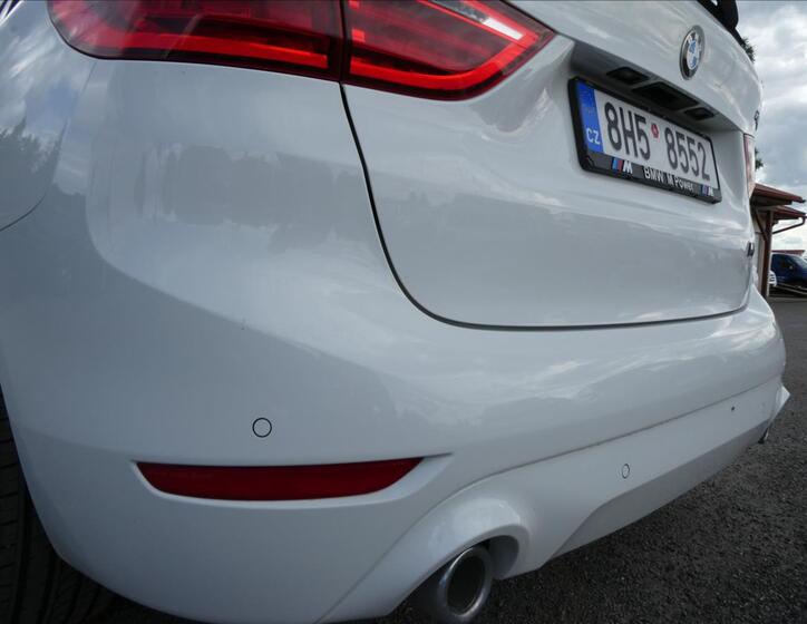 BMW Řada 2 11