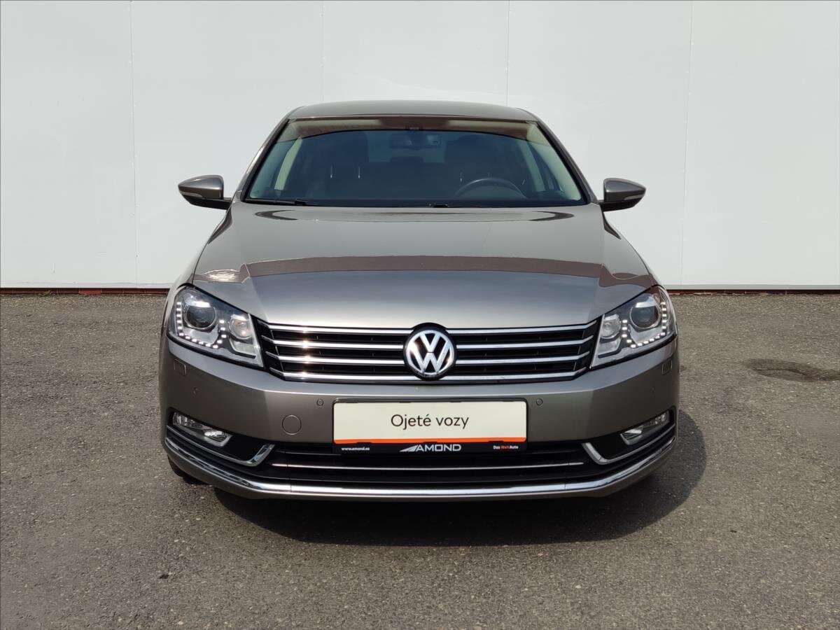 Volkswagen Passat Sedan / Limuzína 2,0 l 130 kw