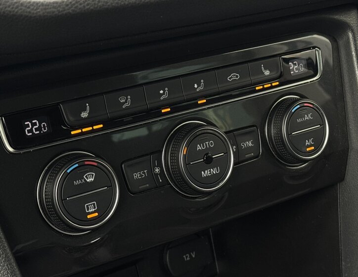 Volkswagen Tiguan SUV / Terénní 2,0 l 110 kw