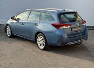 Toyota Auris 4