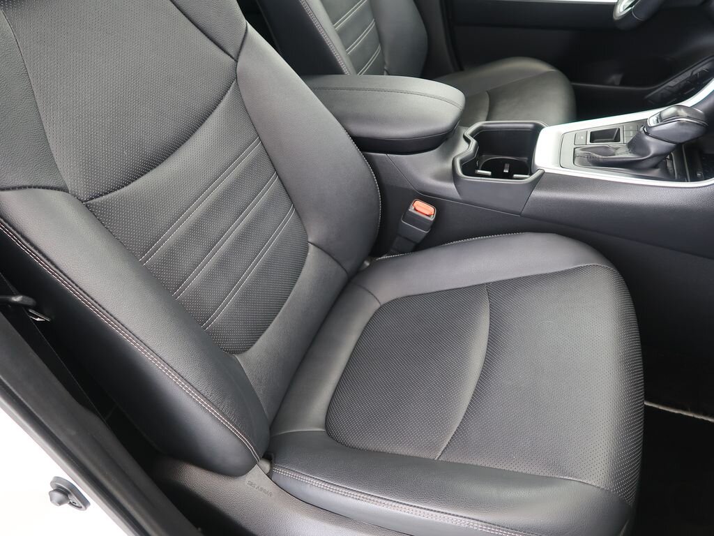 Toyota RAV4 Kombi 2,5 l 131 kw