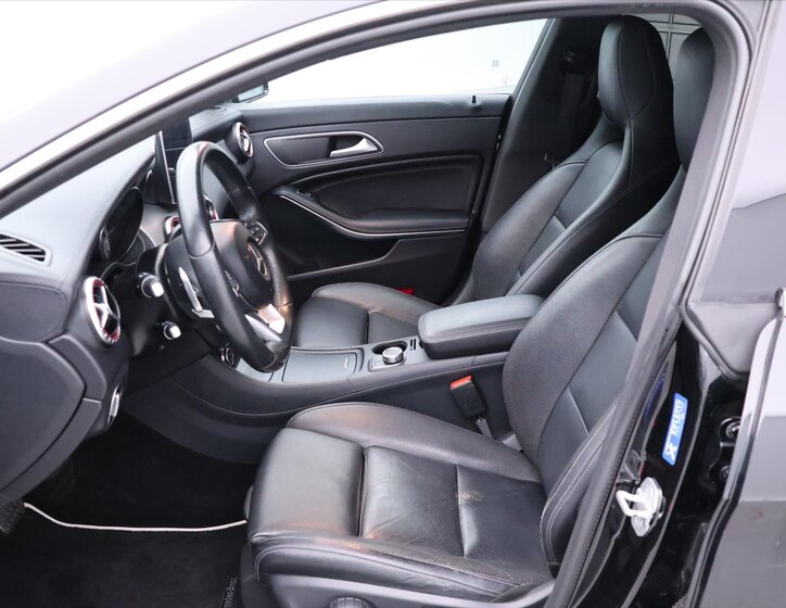 Mercedes-Benz CLA Kombi 2,0 l 155 kw