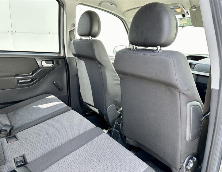 Opel Meriva MPV 1,6 l 74 kw