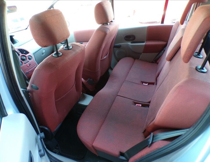 Renault Modus Hatchback 1,1 l 55 kw